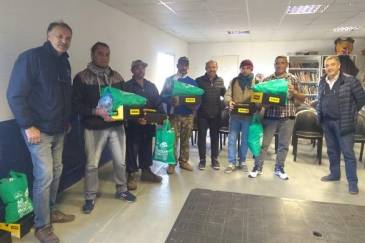Municipio entregó ropa de trabajo a la cooperativa La Esperanza