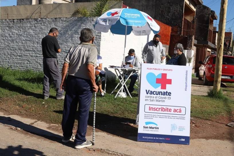 El Municipio de San Martín recorre los barrios para inscribir en la Campaña de Vacunación contra el Covid-19