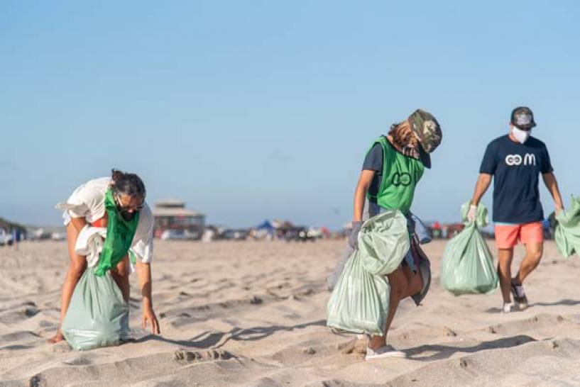 McDonald’s y la cooperativa ´Reciclando Conciencia´ se unen para limpiar las playas este verano