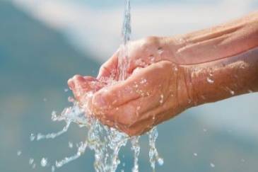 El acceso al agua potable, los sistemas de saneamiento y el lavado de las manos pueden prevenir la mortalidad infantil a causa de enfermedades diarreicas agudas