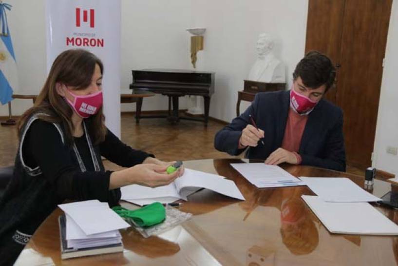 Lucas Ghi y Estela Díaz firmaron convenio para implementar el Fondo Especial de Emergencia en Violencias por Razones de Género en Morón