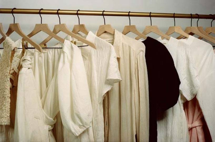 LG Y NET-A-PORTER lanzan una colección de ropa sustentable