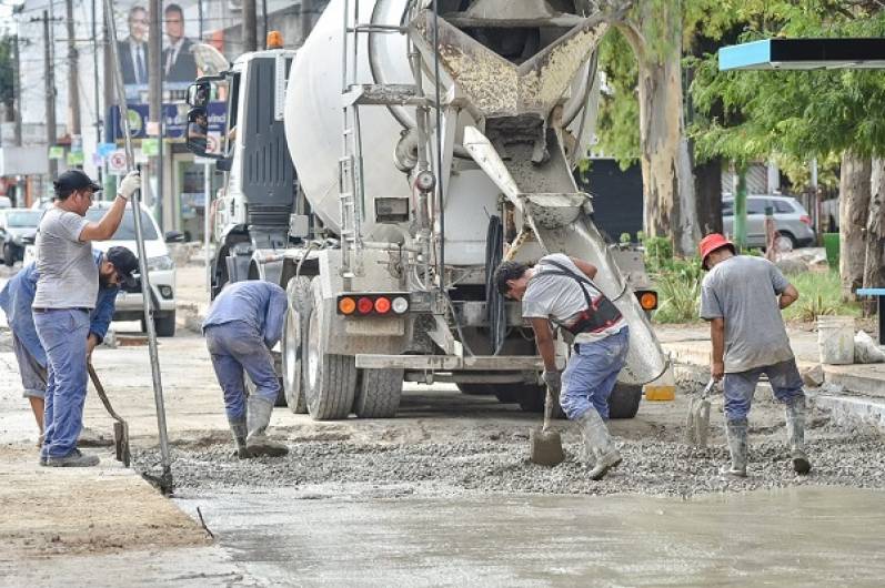 Selci recorrió la obra de repavimentación integral de la Avenida Pedro Díaz