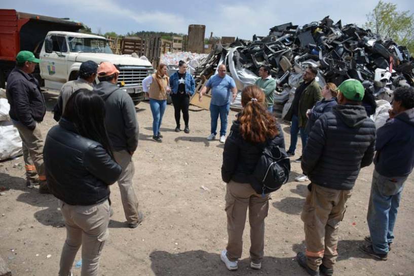 La cooperativa Creando Conciencia realiza capacitaciones sobre gestión de residuos en Gualeguaychú y Villa Constitución