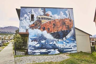 Ushuaia cumple 140 años y lo celebra con 11 nuevos murales del Fin del Mundo a todo color