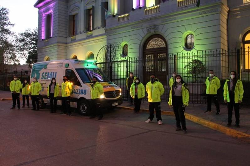 El Municipio presentó una nueva ambulancia, que formará parte del SEMU (Sistema de Emergencia Municipal)