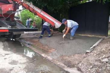 El Municipio construye nuevas veredas en Rincón de Milberg y Don Torcuato