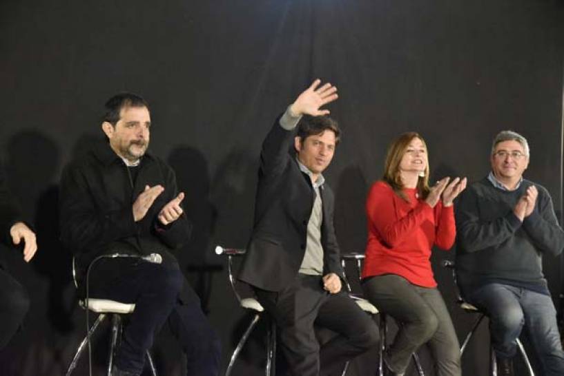 Fernando Moreira, Axel Kicillof y Estela Díaz recorrieron la Expo Congreso “Nosotras Producimos” en San Martín