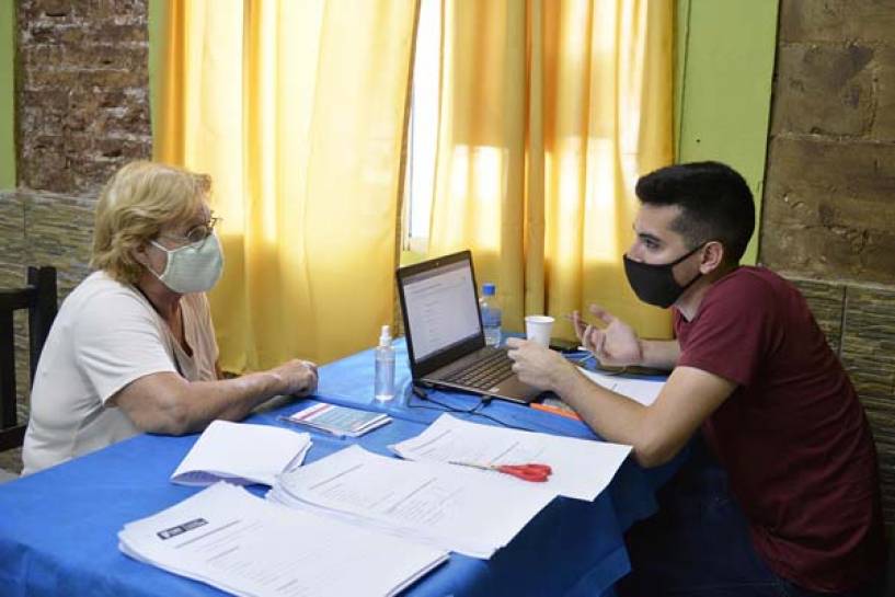 COVID-19: Tigre ayuda a adultos mayores a inscribirse al programa Buenos Aires Vacunate