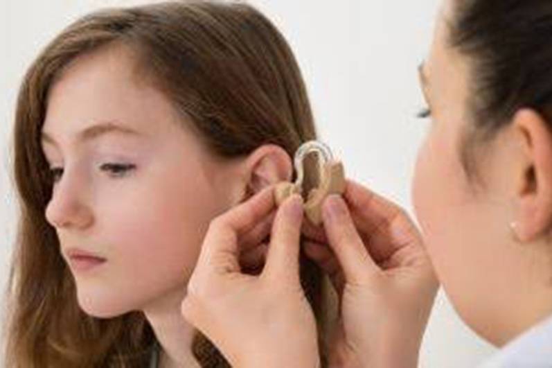 La OMS alertó sobre la escasa accesibilidad de la atención auditiva para las personas