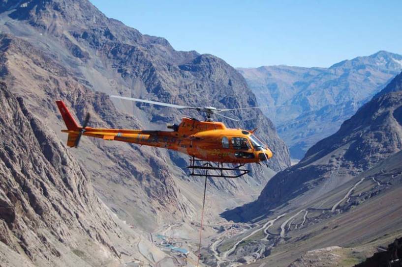Guardianes de la Montaña de Ecocopter prestó apoyo a Proyecto Nilus que crea glaciares artificiales en la Cordillera