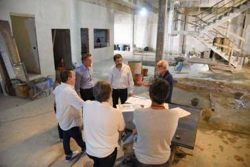 Fernando Moreira y Gabriel Katopodis recorrieron la obra del nuevo Centro Cultural de Villa Ballester