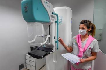 El Municipio realiza mamografías a mujeres integrantes de la Red de Murgas de San Fernando