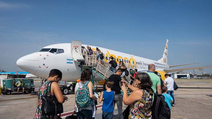 Viajá con Flybondi con el 30% de descuento por Argentina y Brasil