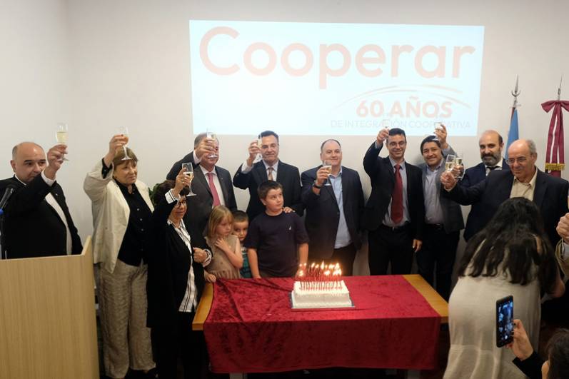 Celebró sus 60 años la Confederación Cooperativa de la República Argentina, que representa a las cooperativas de todo el país