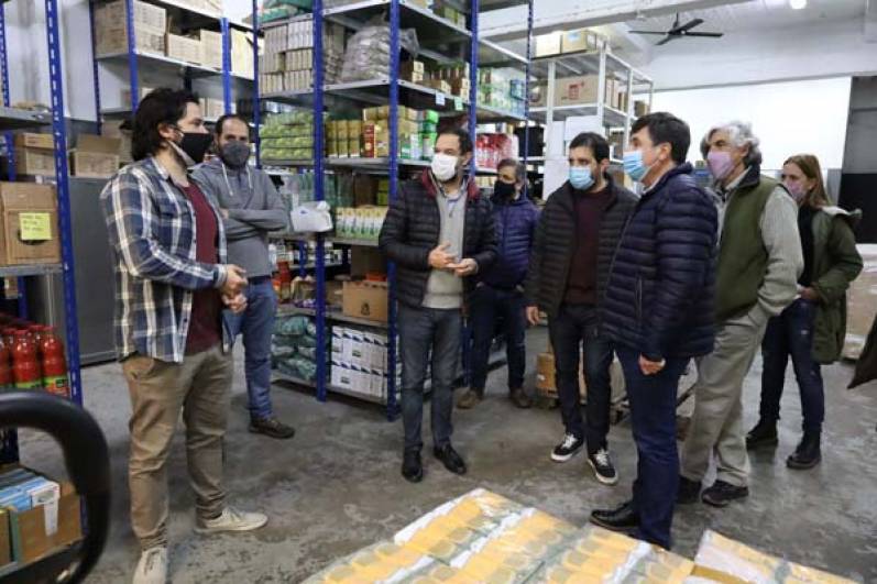 Fernando Moreira y Daniel Arroyo visitaron el centro de distribución mayorista de Alimentos Cooperativos en San Martín