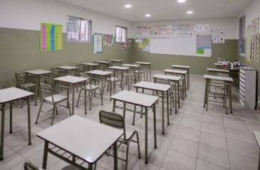 Mobiliario para equipar las nuevas aulas del Colegio San Rafael