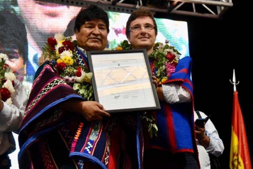 Lucas Ghi recibió a Evo Morales y lo declaró visitante ilustre de Morón