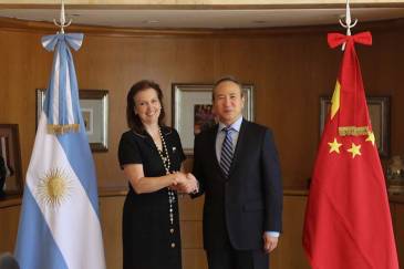 Reunión de la canciller Mondino con el embajador de la República Popular China, Wang Wei