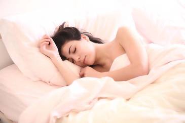 DORMIR BIEN Y SENTIRSE RENOVADO: Conoce 5 hábitos para tener un sueño reparador
