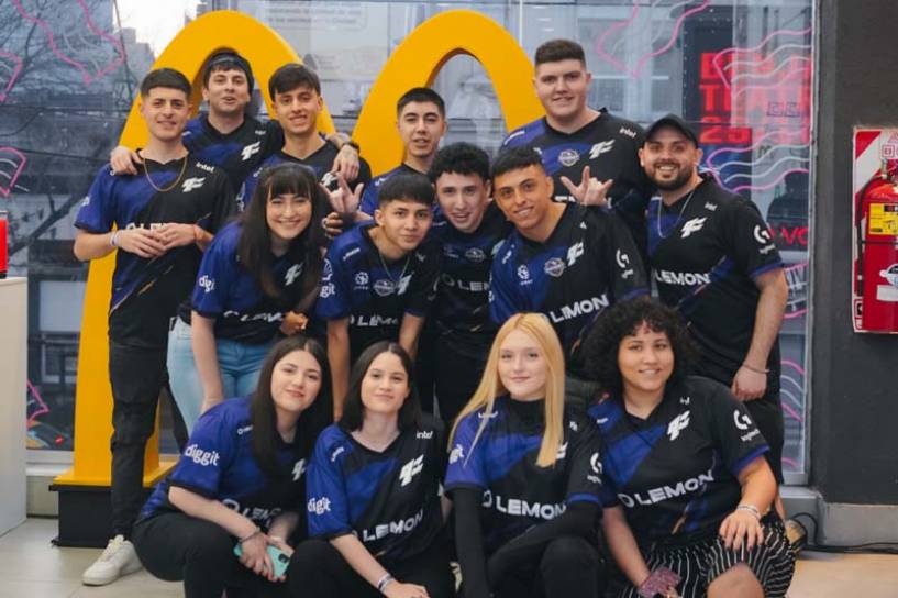 McDonald’s renueva su apuesta con el mundo Gamer en una alianza estratégica con uno de los mejores equipos de esports de Latinoamérica: ¡9z Team!