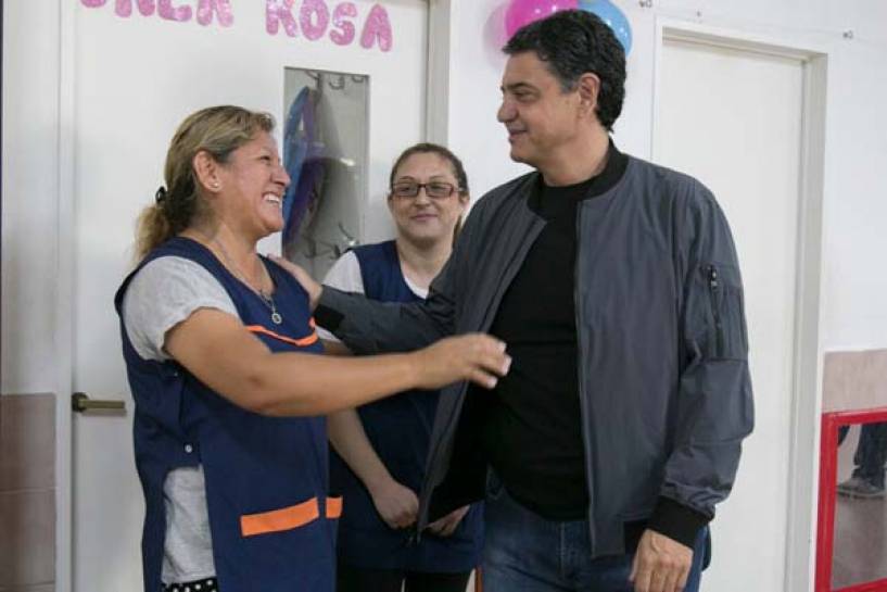 Jorge Macri visitó la colonia del Maternal Nº9