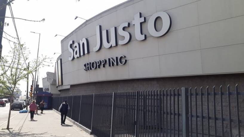 San Justo Shopping vuelve a abrir sus puertas