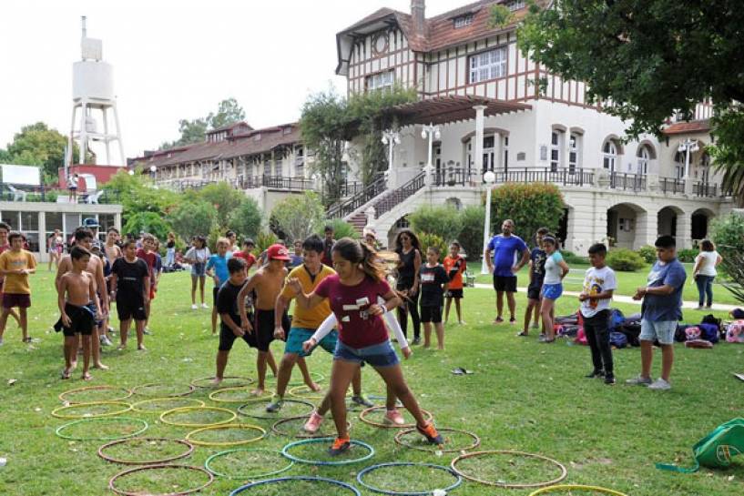 Las Escuelas Abiertas de Verano cerraron en Tigre con una jornada recreativa