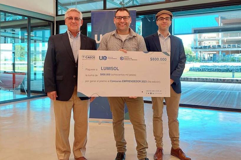 La Usina de Emprendedores entregó el primer premio a LUMISOL