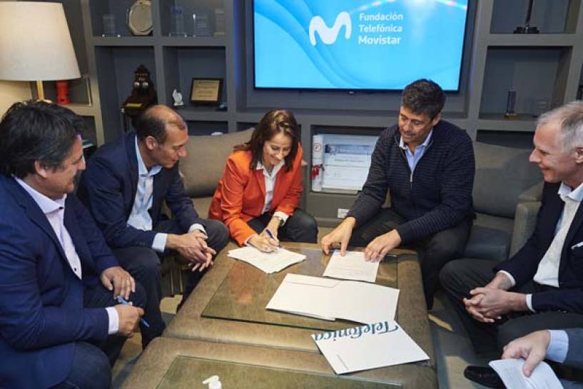 Fundación Telefónica Movistar firma un nuevo acuerdo de colaboración con Neuquén para impulsar la educación digital y la formación en las profesiones más demandadas
