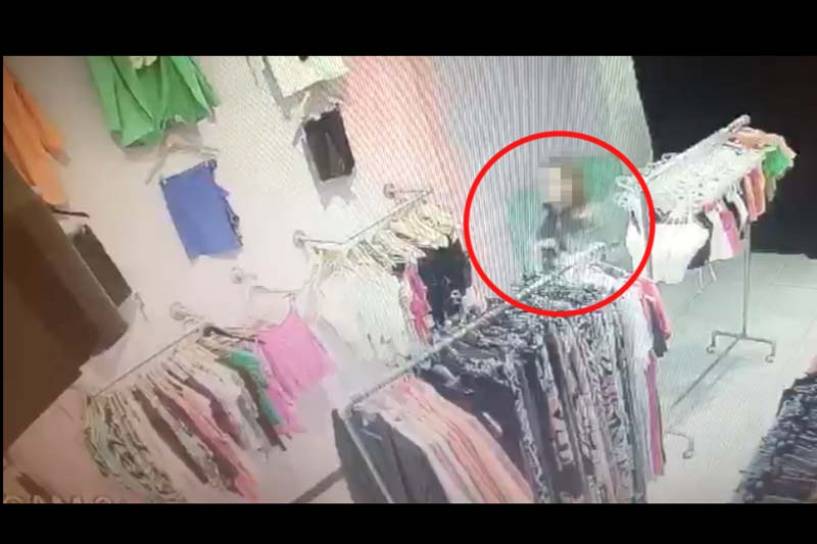 El COT y la Policía detuvieron a dos mecheras que robaron mercadería de un local de ropa