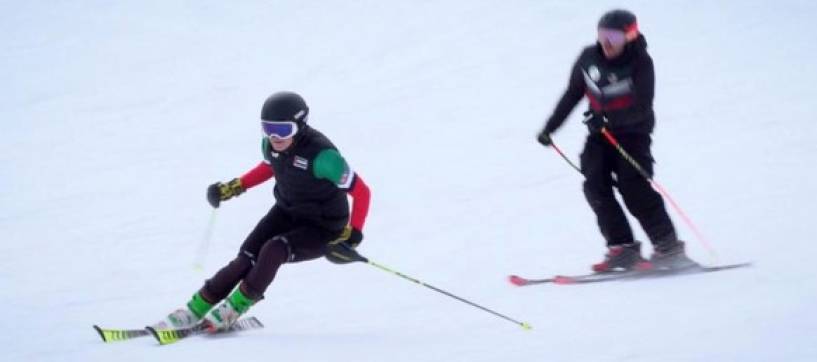 Los atletas de los Emiratos Árabes Unidos esperan que su participación en los Juegos Olímpicos de la Juventud de Invierno Gangwon 2024 inspire a la próxima generación a participar en deportes de nieve
