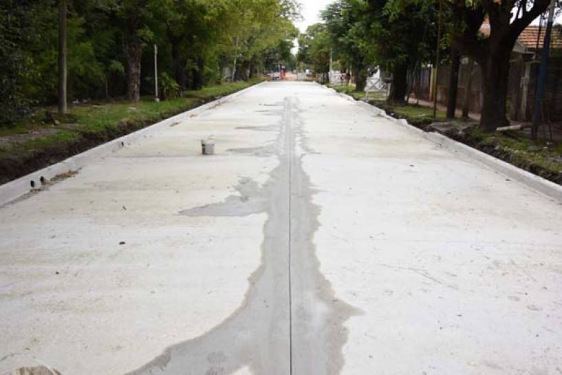 Nueva obra de pavimentación: calles Artigas y Gral. Savio