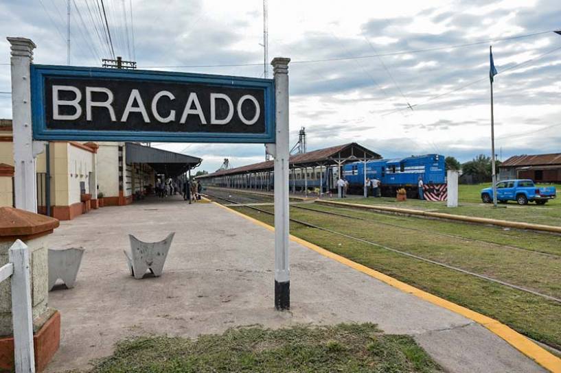 El tren a Bragado suma una tercera frecuencia semanal