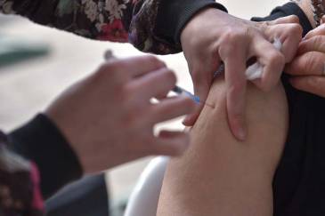 Salud: comenzó la campaña de vacunación antigripal 2024 en Ituzaingó