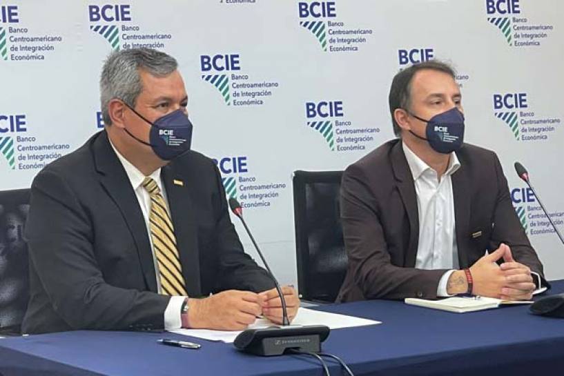 BCIE y Argentina formalizan programas para apoyar la transformación digital de PYMES y mitigar la violencia de género