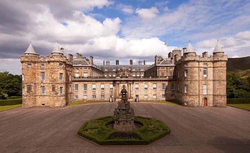 Los 9 siglos de Holyroodhouse