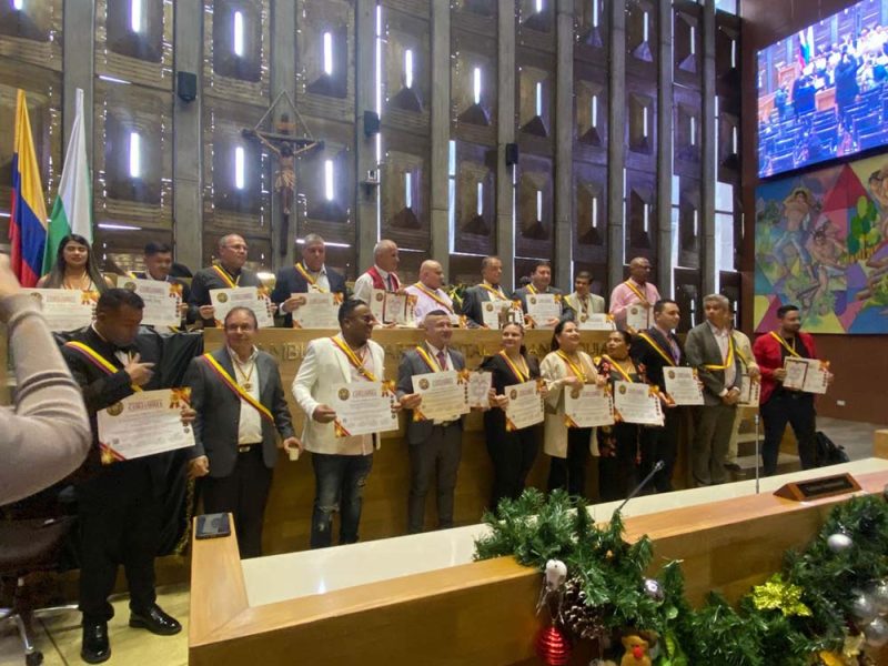 “Colombia” Festeja la entrega del Máximo galardón “Federación Interamericana de Periodismo”