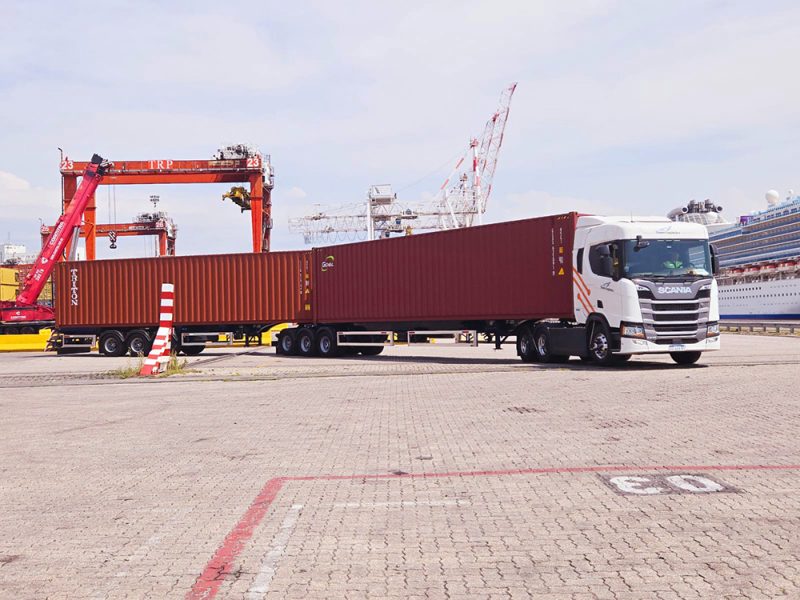 Toyota Argentina y Yusen Logistics logran un hito de eficiencia logística con el primer bitren en Buenos Aires
