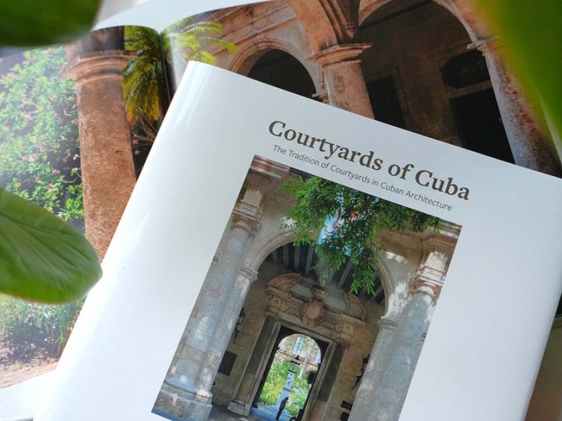 Julio César Pérez-Hernández presenta libro sobre los patios, “el elemento más importante de la arquitectura cubana”