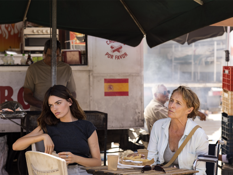 MUBI y MACO Cine anuncian la fecha de estreno en cines de Hot Milk, el debut como directora de Rebecca Lenkiewicz