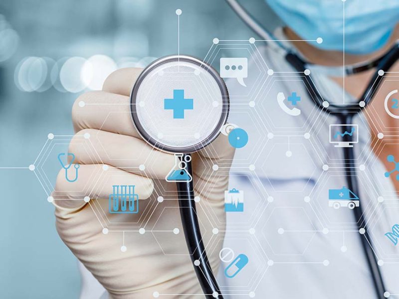 Industria de seguros de salud se adapta a la migración de cotizantes desde Isapres a Fonasa