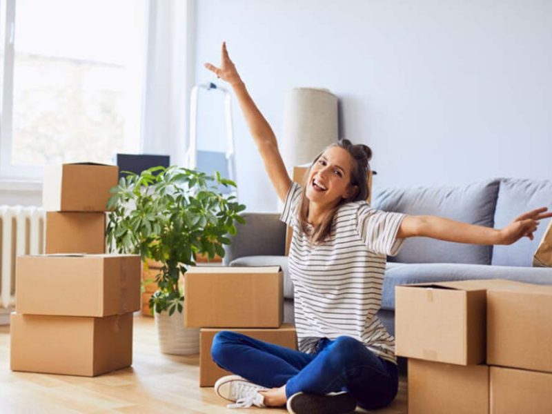 Tu primer departamento antes de los 30: Consejos esenciales para lograrlo sin morir en el intento
