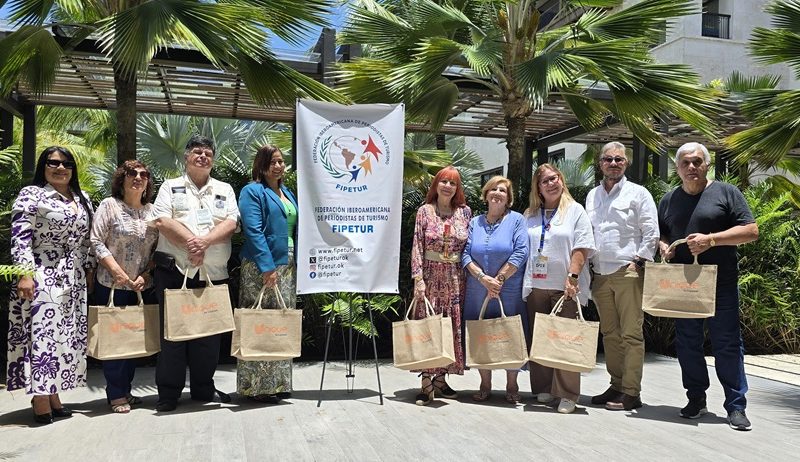 La periodista dominicana Yenny Polanco Lovera fue elegida presidenta  de FIPETUR