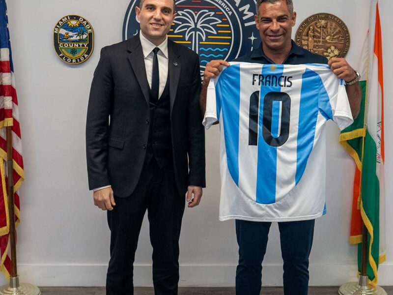 Encuentro institucional entre la AFA y el alcade de Miami-Dade en el marco de la expansión internacional de la Asociación del  Fútbol Argentino