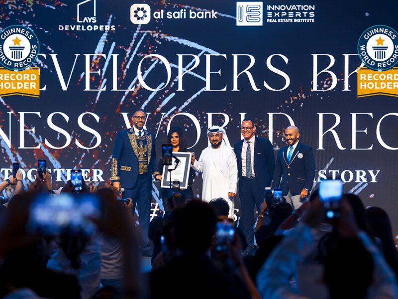 AYS Developers rompe récord mundial Guinness por la sesión de formación inmobiliaria más grande del mundo