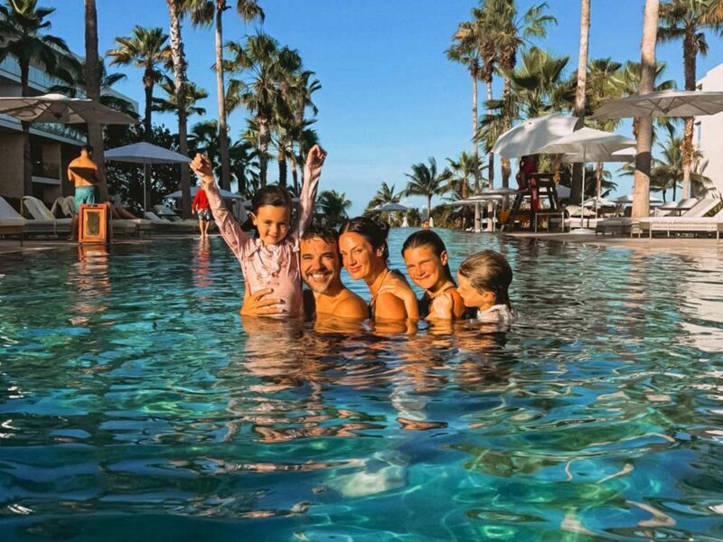 Las vacaciones de ensueño de Paula Chaves y Pedro Alfonso junto a sus tres hijos en México