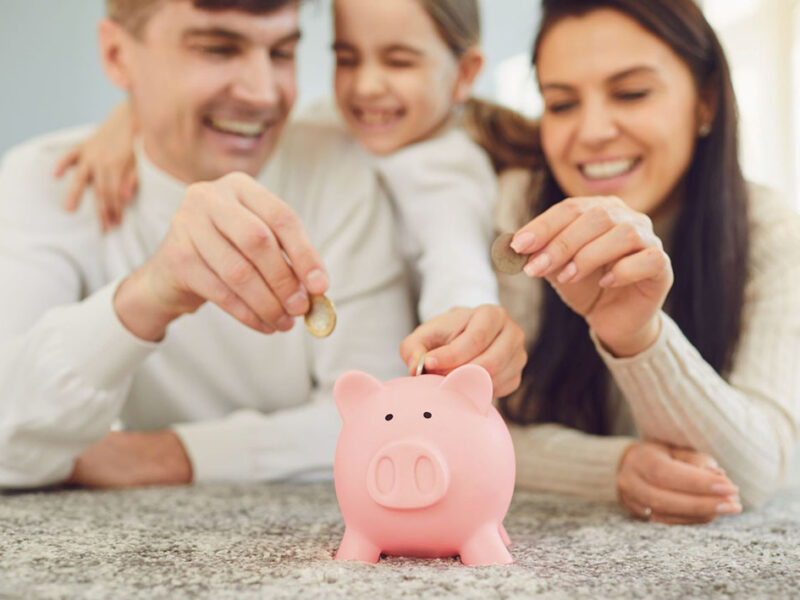 De la alcancía al fondo de emergencia: finanzas familiares paso a paso