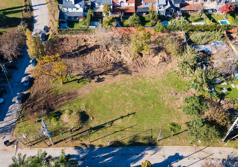 San Isidro: el Municipio transforma un predio abandonado en una nueva plaza en Beccar