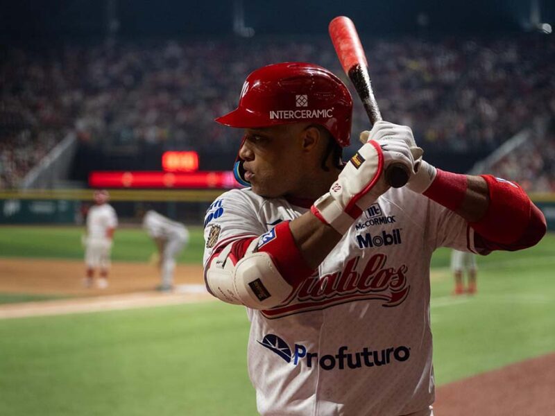 Robinson Canó llega a los 100 hits en la temporada 2025 y arrasa en la liga mexicana de béisbol